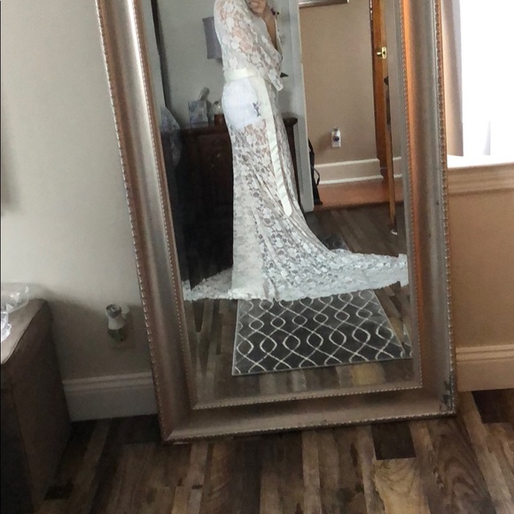 Wedding Ivory Lace Robe - Picture 2 of 5